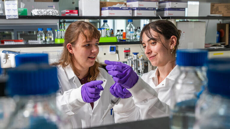 In the Balbach lab, researchers like graduate student Macy Jenks (R) are helping push the boundaries of reproductive metabolism. One analytical method used is metabolic flux analysis, which follows the pathway of glucose and other energy sources through sperm metabolism. Credit: Finn Gomez  & Paul Henderson / MSU College of Natural Science