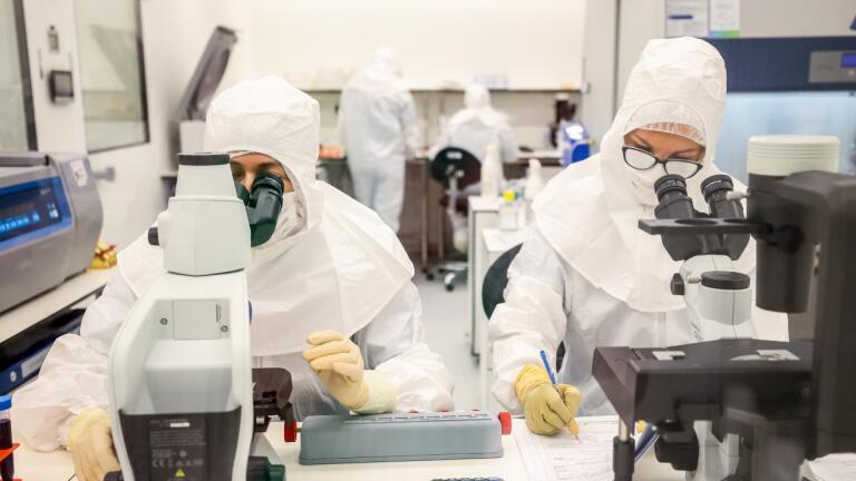 Labs of Samueli Integrative Cancer Pioneering Institute. Credit: Shlomi Yosef