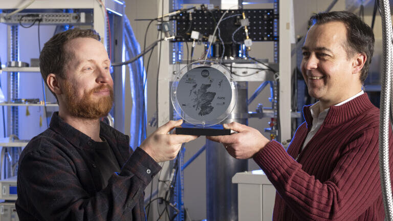 L-R: Dr Paul Reynolds and Professor Martin Weides. Credit: University of Glasgow