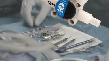 Precise peracetic acid dosing for critical hygiene