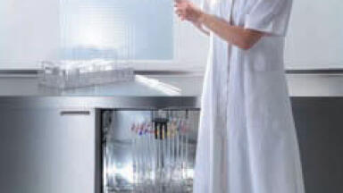 Compact Washer-Disinfector with Hot-Air Drying - Fisher Science Show 2010