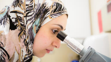 Laboratory specialists’ expertise shapes innovation.