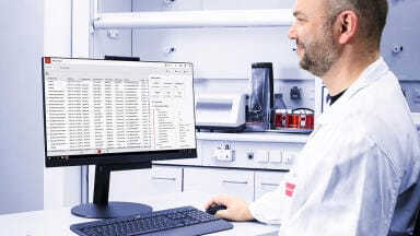 From digital instrument data to controlled laboratory data flow