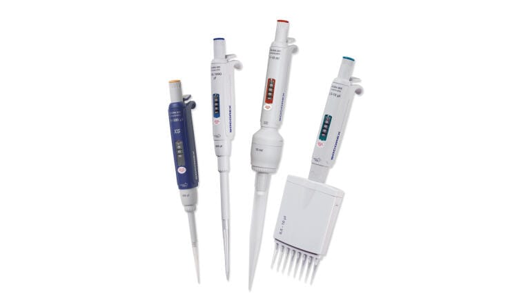 Adjustable universal pipette tip fitting solution