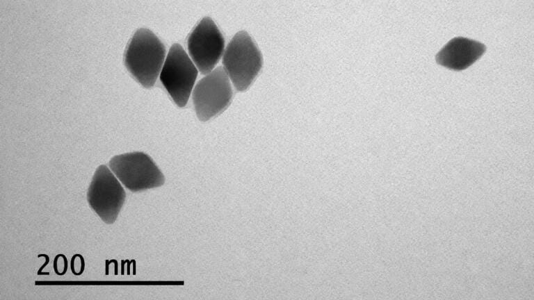 This transmission electron microscope image shows the 3D diamond shape of the new nanoparticles created by Huang, Wu, Ben and the rest of the team. The change in geometry, along with some chemical changes, enabled much brighter luminescence than was previously possible. Credit: Jiaze Wu / University of Toronto Engineering