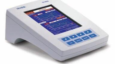 HI 4522 Research Grade Combination Meter with Calibration Check™ and USP