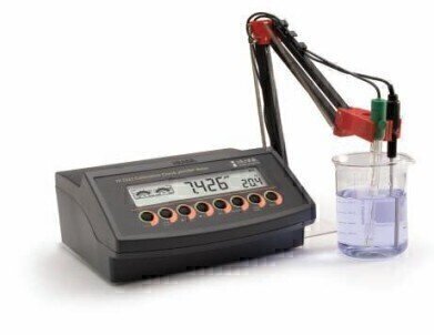 HI 2221 • HI 2223 Calibration Check™ pH Meters