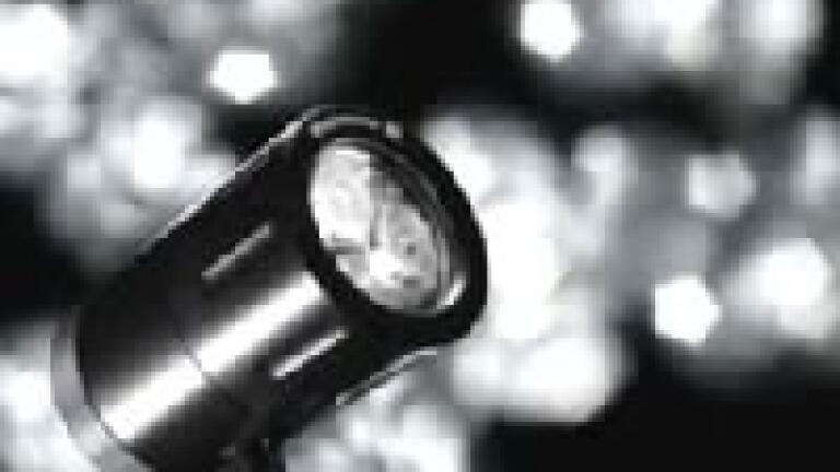 Energy-saving Led Lamp Brings Cool Bright Light to the Lab