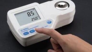 HANNA Digital Refractometers for Professional Analysis
