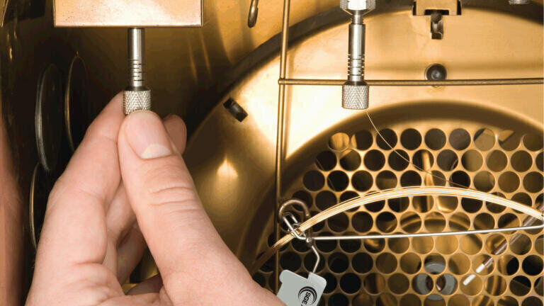 Simplify GC capillary column installation