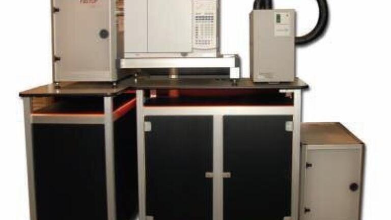 New High-Resolution Stable Mass TOF Spectrometer