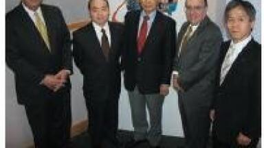 Award-winning Pioneer in Nanoscience Research Visits Jeol USA