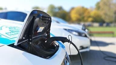 Quality control of analytical parameters in battery production